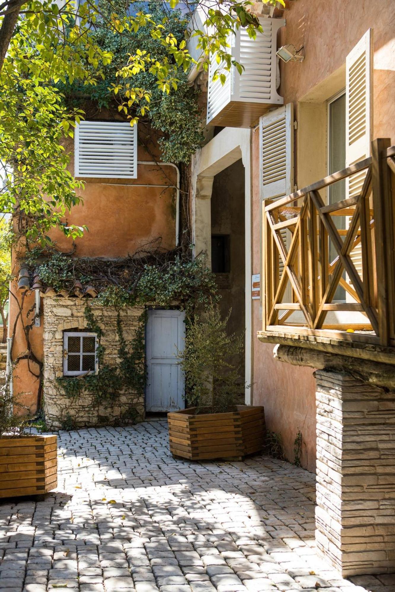 In Provence Hotel - Experience Atypique Venelles Exterior foto